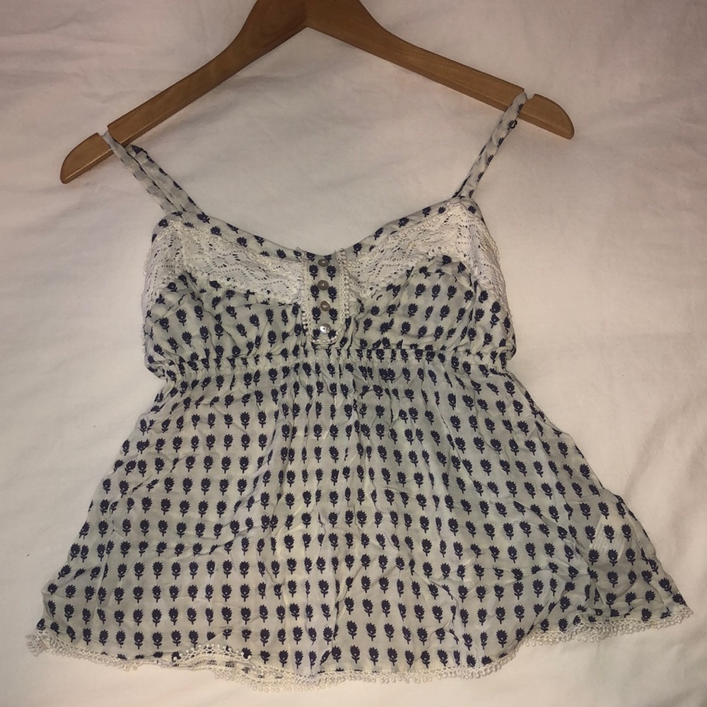 Brand new, Never Worn! Forever 21, Boho Chic Top with beautiful detailing